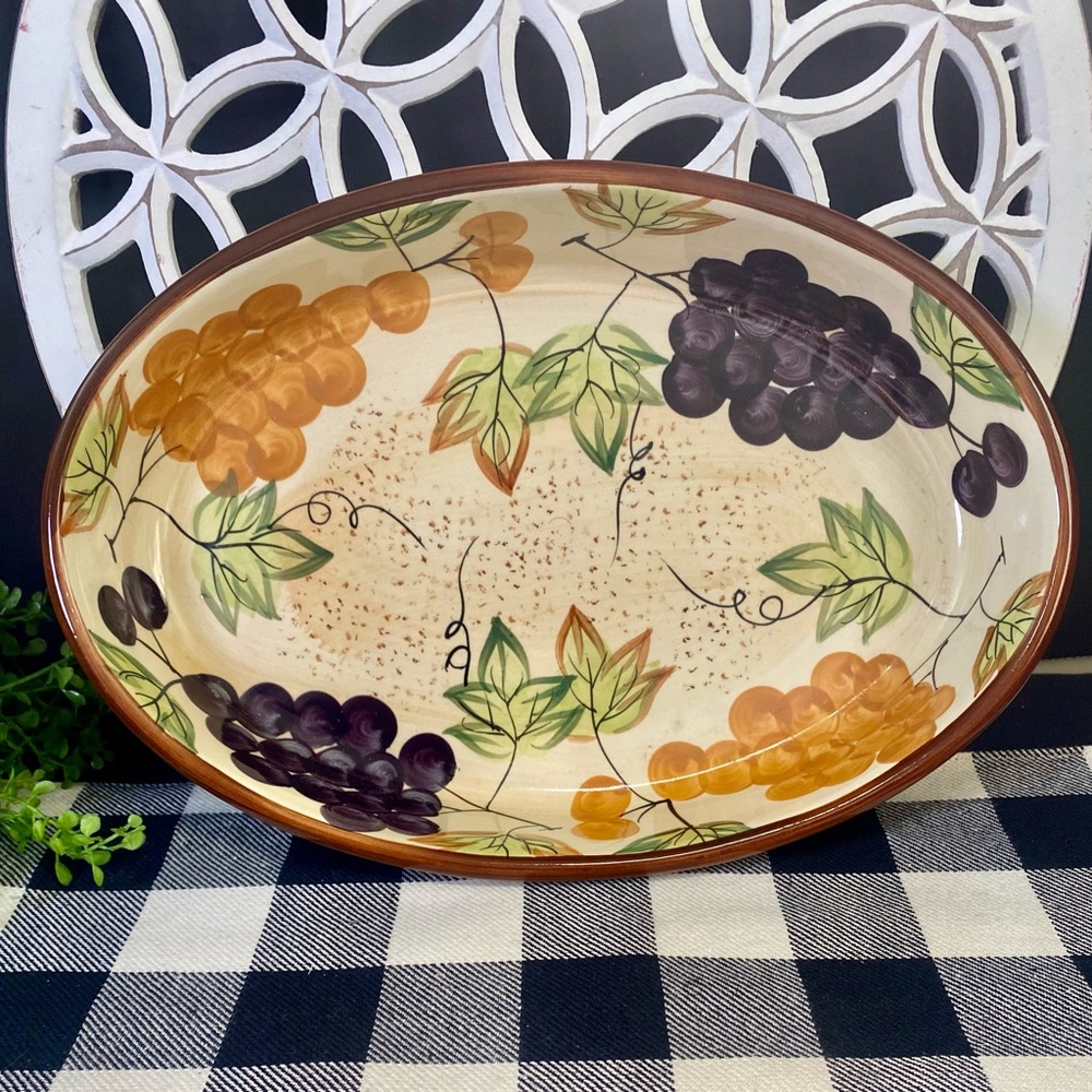 Alco Industries Elegant Oval Serving‎ Platter with Grape Motif